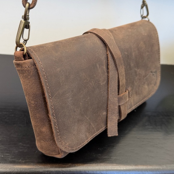 Buffalo Trace Bar2Go crossbody travel bar brand new genuine leather - Picture 3 of 10